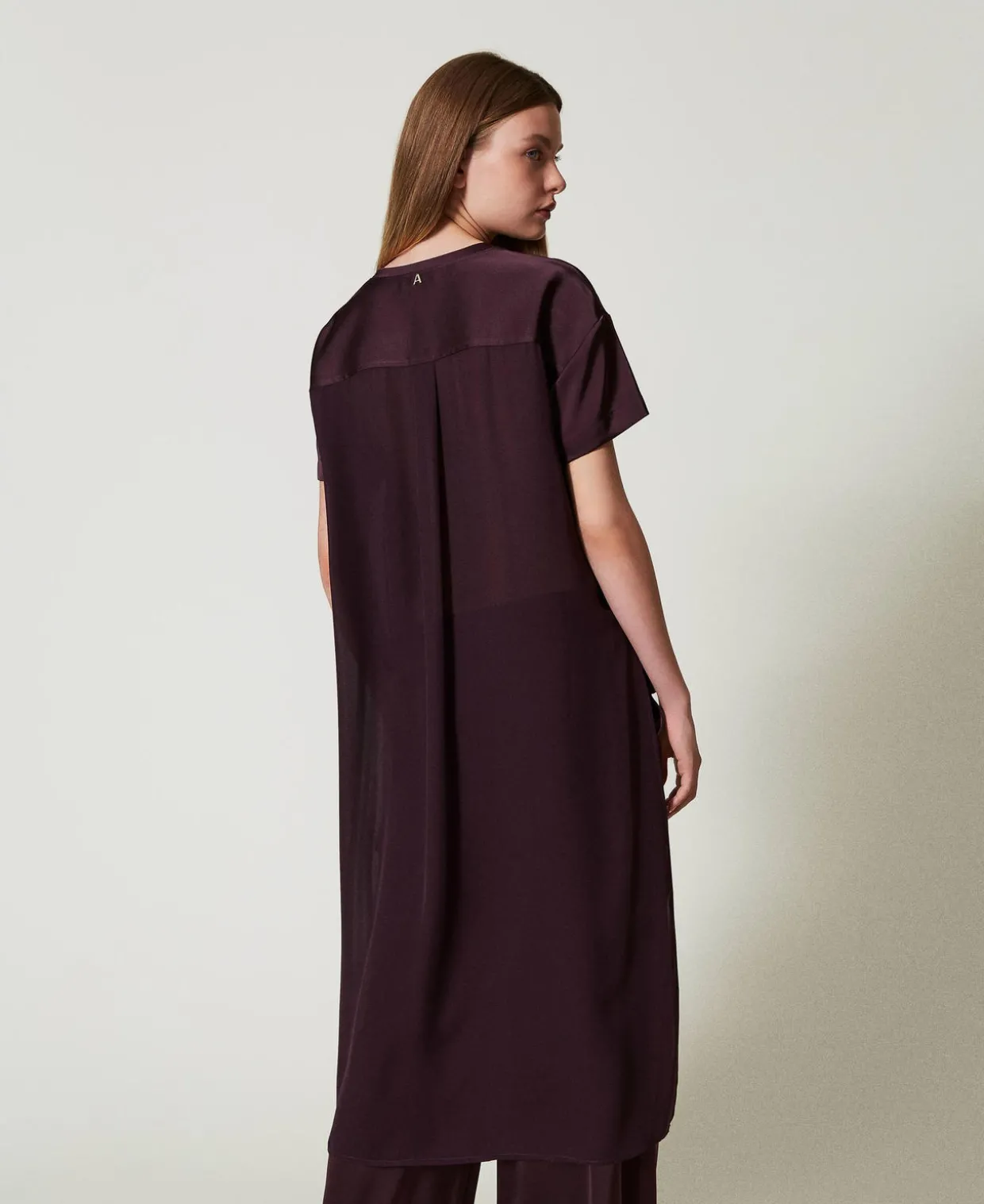 Asymmetrische Bluse Aus Satin Und Georgette