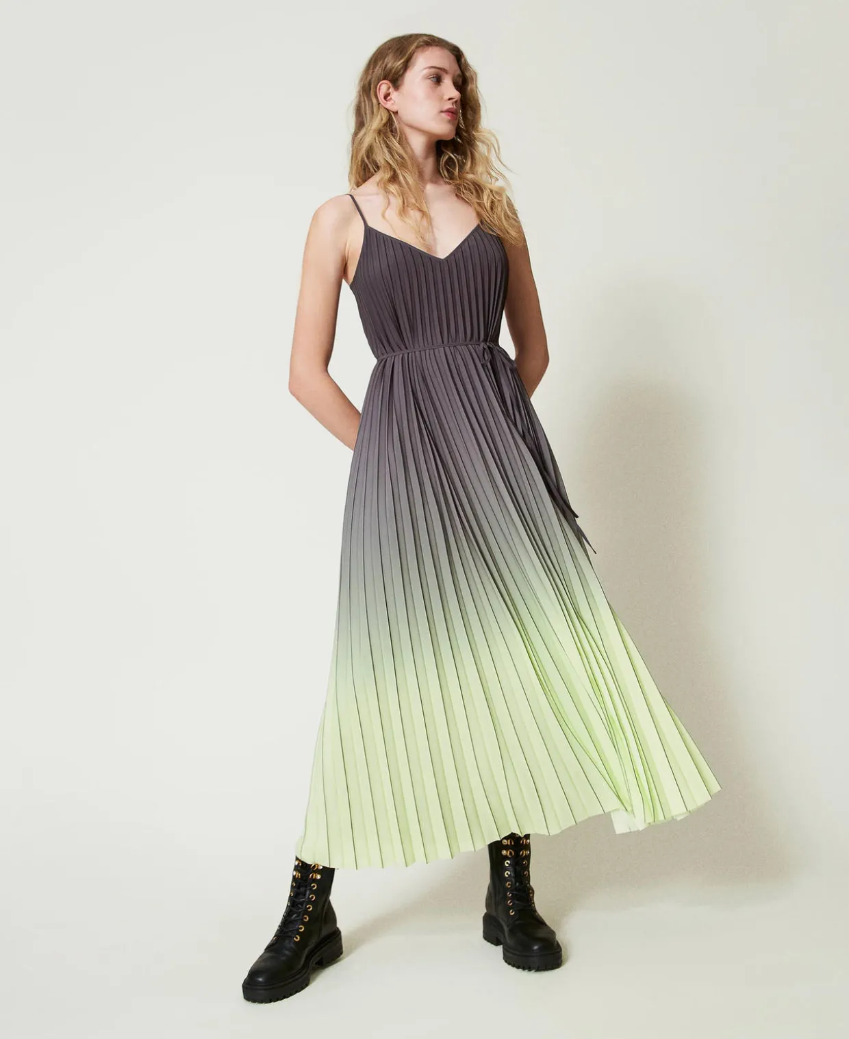 Bedrucktes Maxi-Plisseekleid Aus Georgette