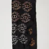 Bedrucktes Tuch Mit Oval Ts Und Logos