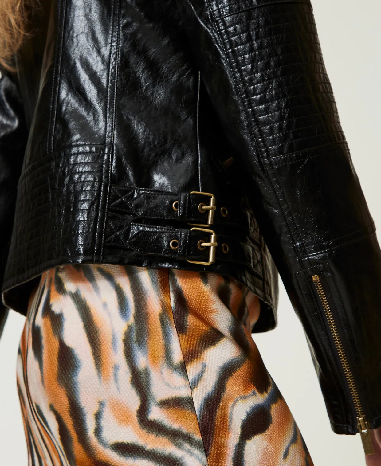 Bikerjacke Aus Lederimitat Mit Reißverschlüssen