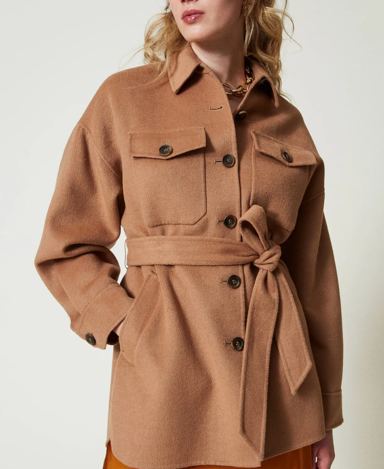 Caban Aus Zweilagigem Wollmischtuch