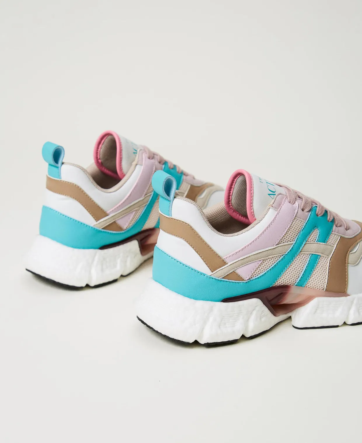 Color-Block-Sneaker Im Laufschuhstil