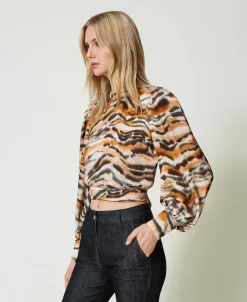 Cropped-Bluse Aus Satin Mit Animaldessin