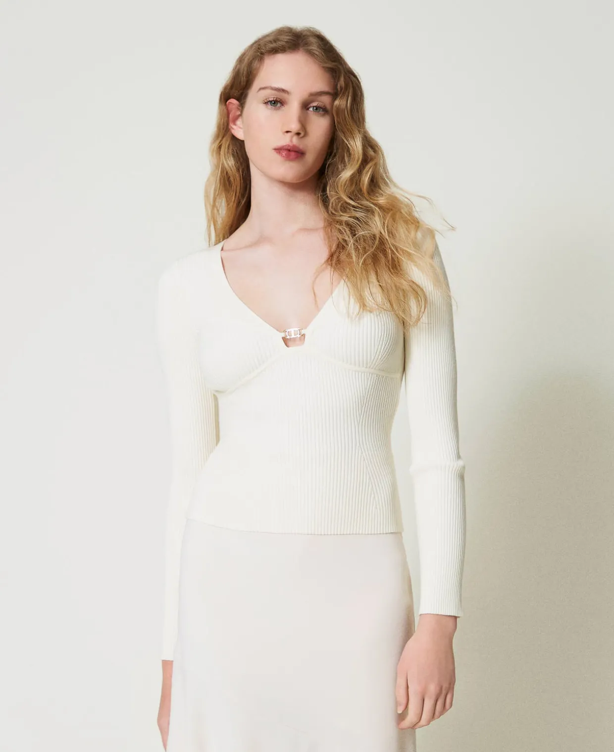 Figurbetonter Pullover Mit „Oval T“-Logo