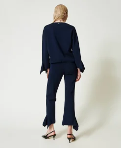 Flare-Hose Aus Gestrick Mit Volants