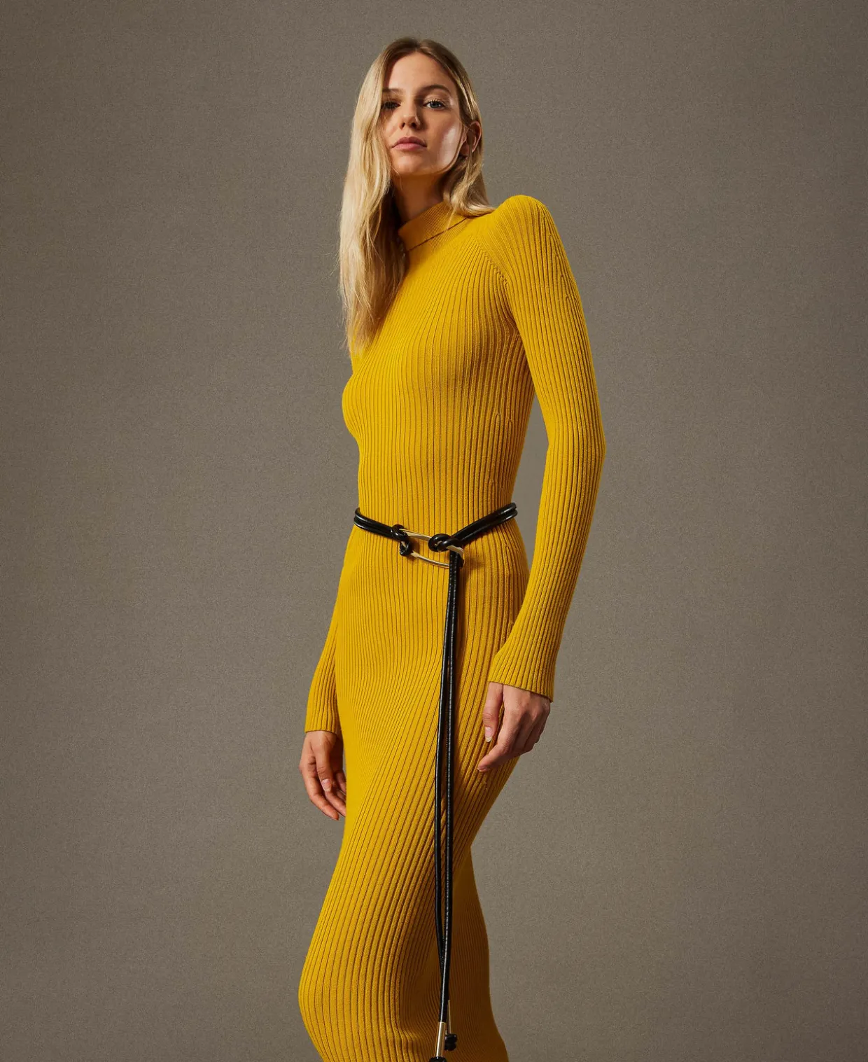 Gürtel Mit Logoschnalle