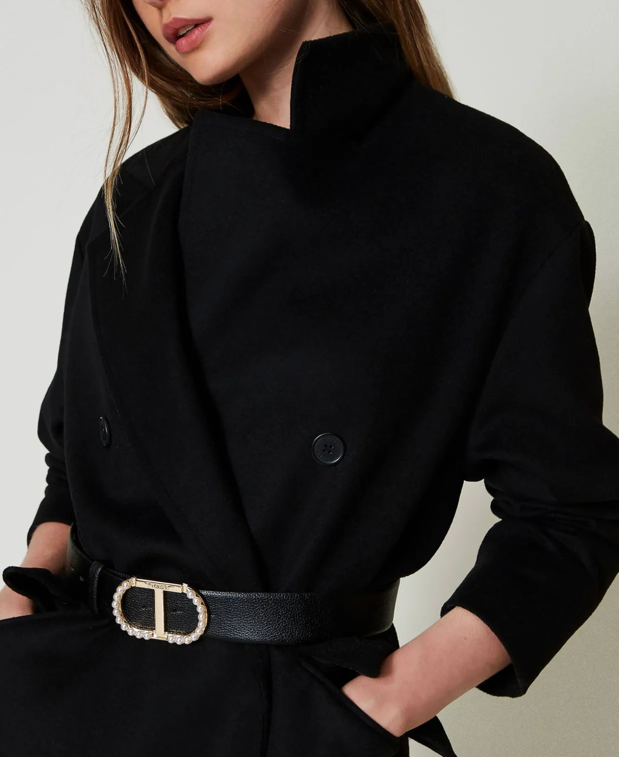 Gürtel Mit Perlenbesetzter „Oval T“-Schnalle