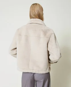 Jacke Aus Pelzimitat Mit Riegeln