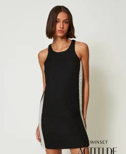 Kurzes Kleid In Grober Weboptik Mit Perlen