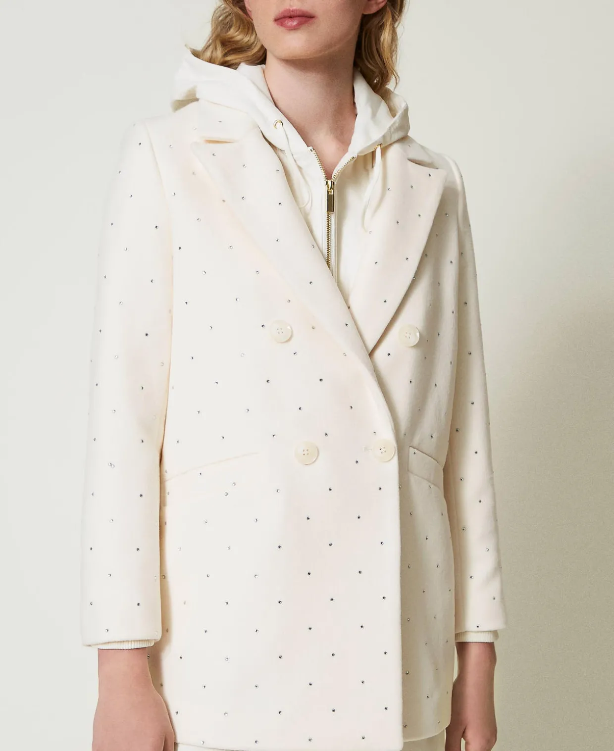 Kurzmantel Aus Tuch Mit Strass