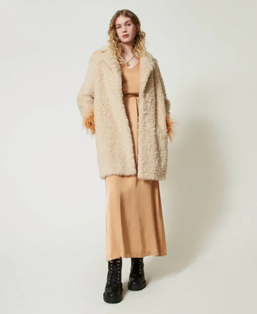 Maxikleid Aus Satin Mit Federn