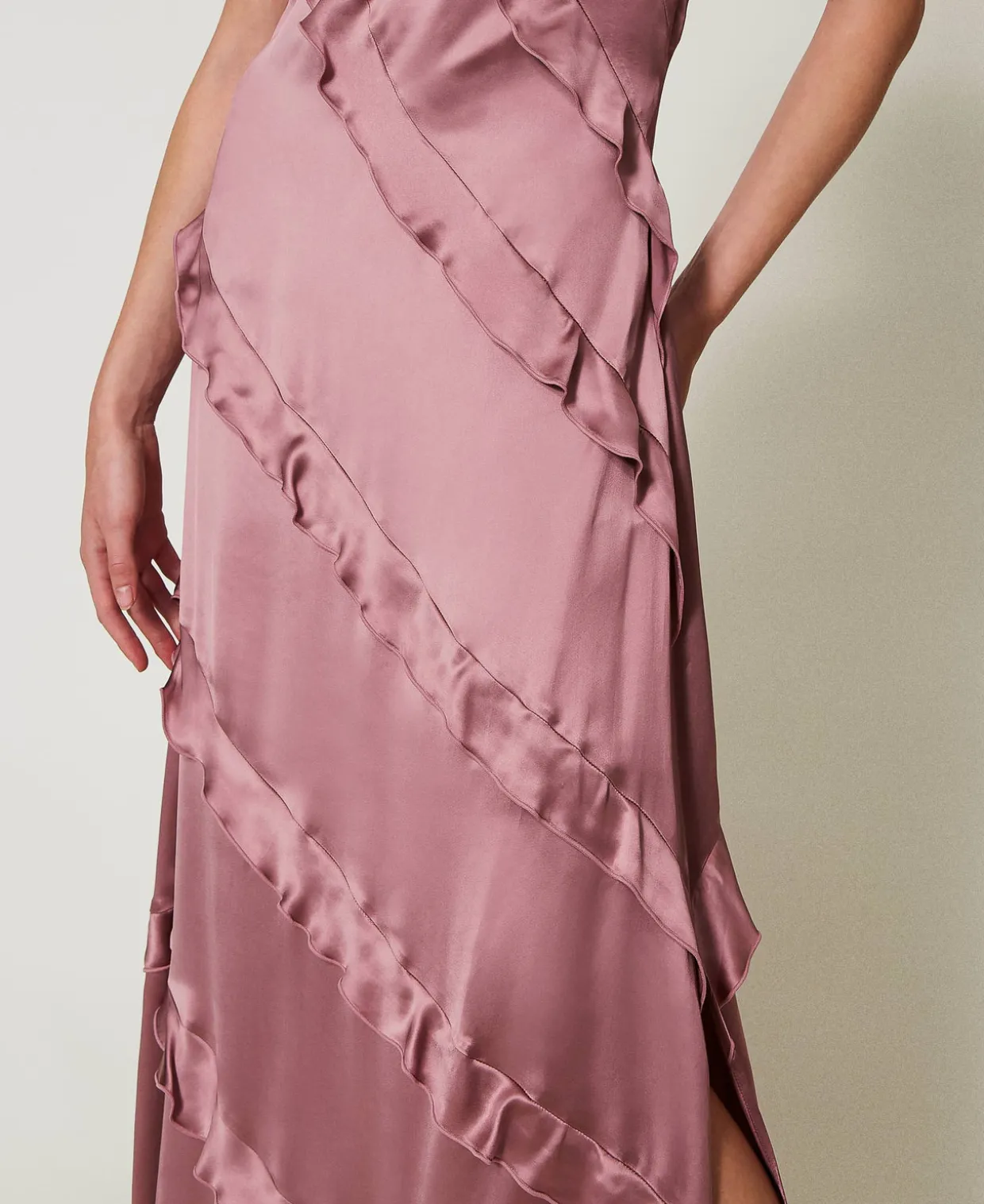 Maxikleid Aus Satin Mit Volants