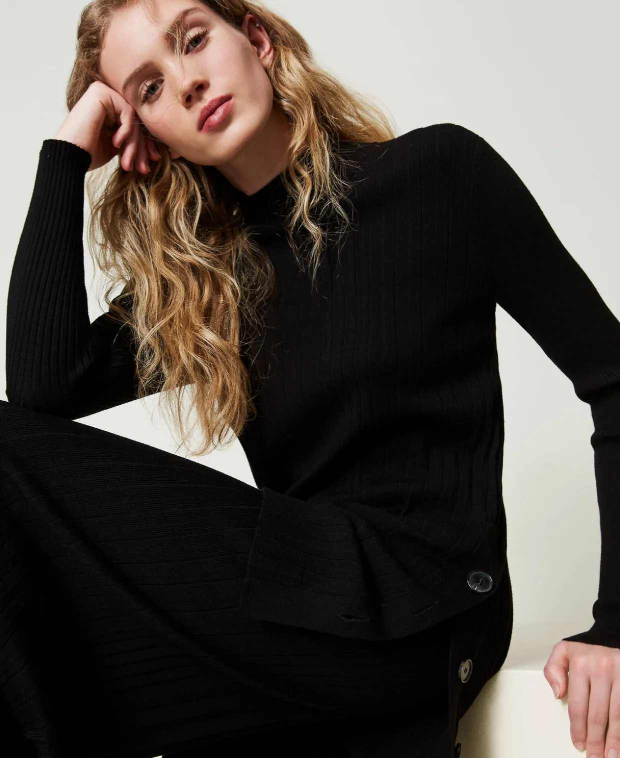 Maxi-Plisseepullover Mit Knöpfen