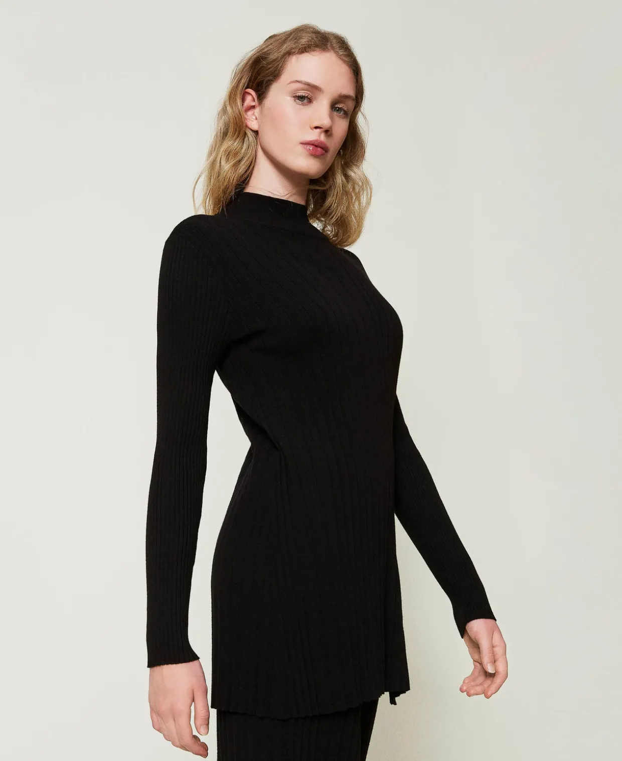 Maxi-Plisseepullover Mit Knöpfen