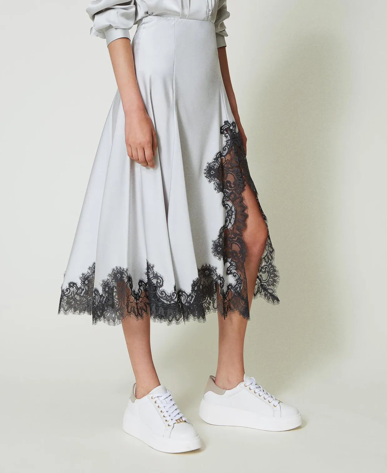 Maxirock Aus Satin Und Spitze