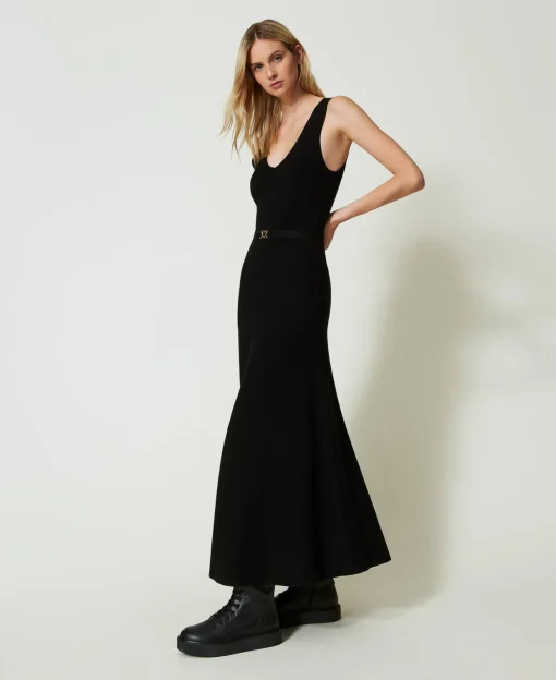 Maxistrickkleid Mit Gürtel