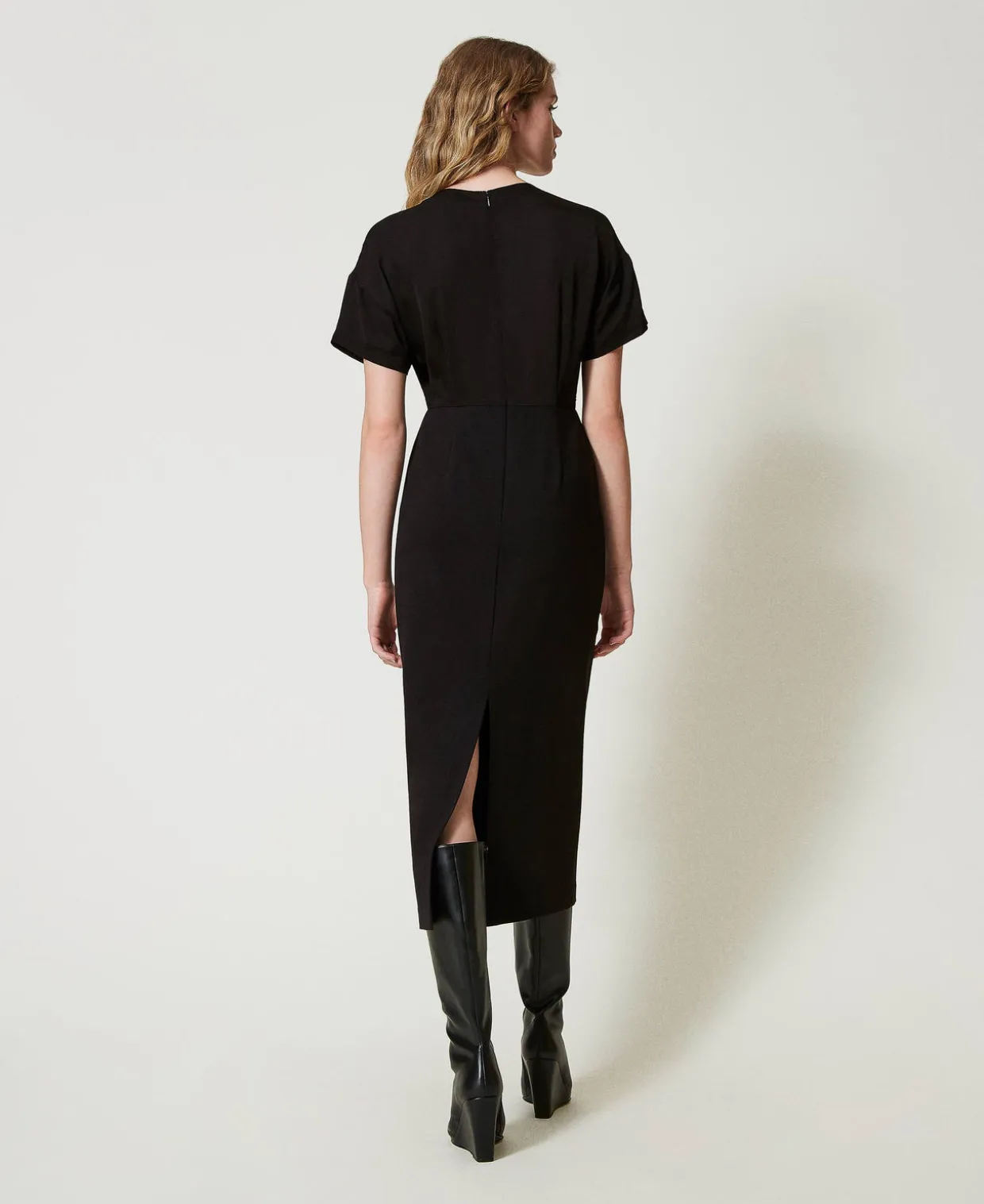 Midikleid Mit „Oval T“-Gürtel