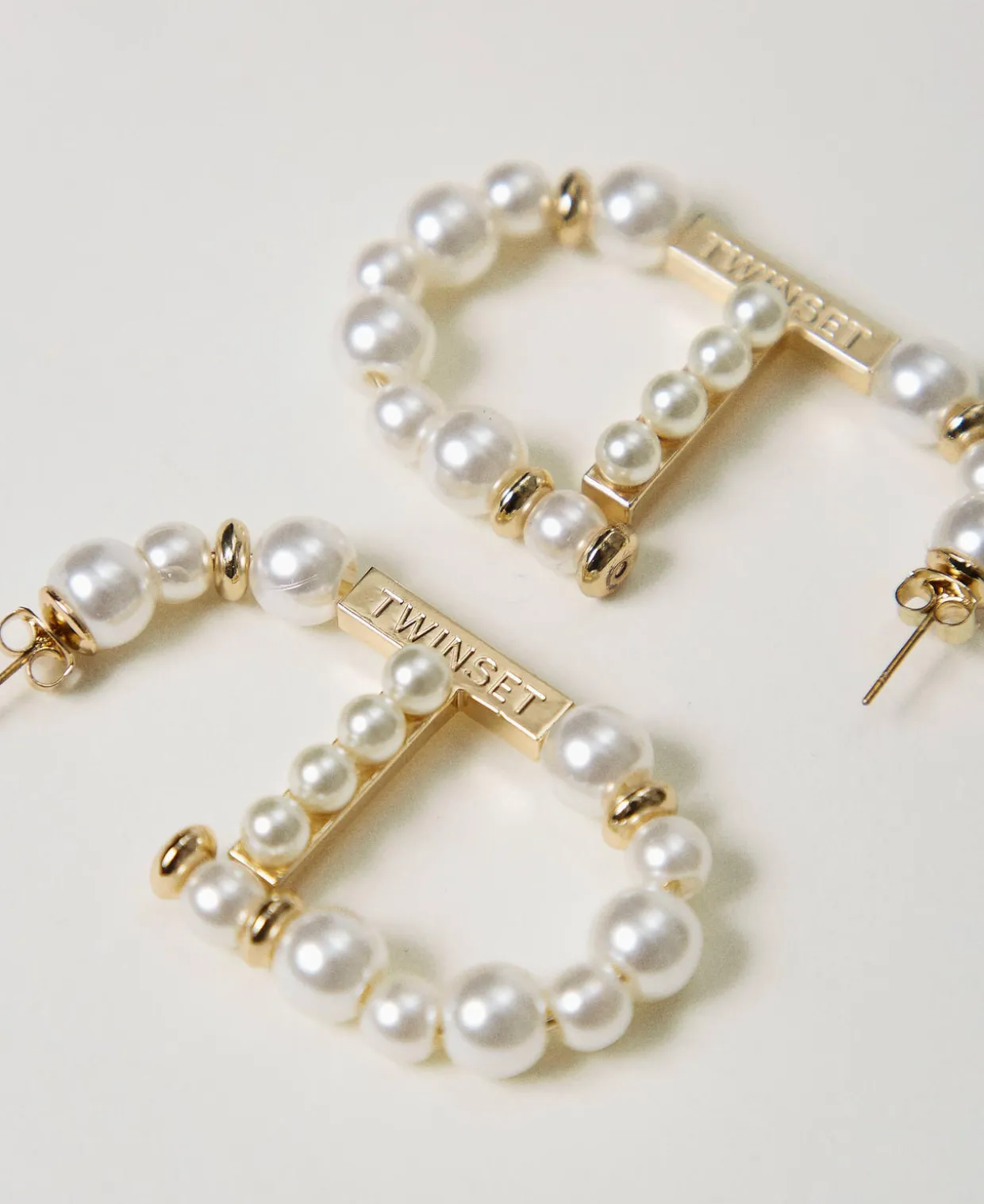 „Oval T“-Ohrringe Mit Perlen