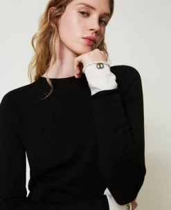 Pullover Mit Kontrastdetails Und Oval Ts