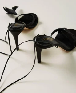 Schnürsandalette Mit Federn