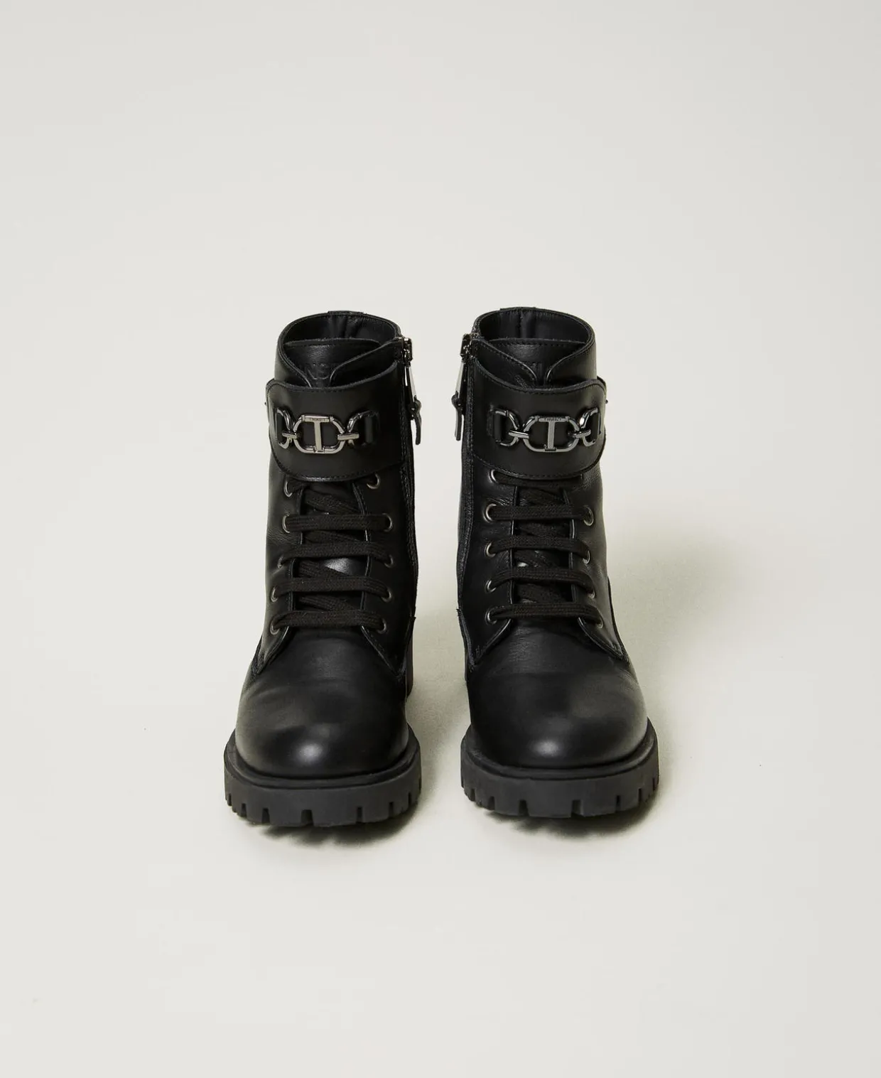 Stiefelette Aus Leder Mit Riemen